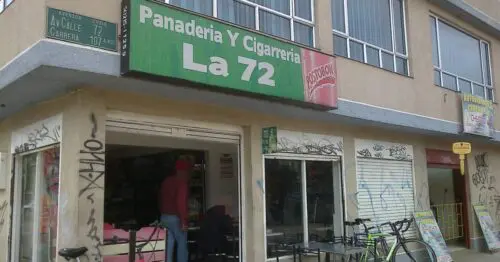 PANADERIA Y CIGARRERIA LA 72 PANADERIA Y CIGARRERIA LA 72